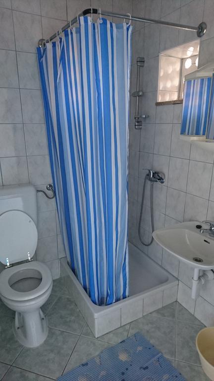Apartments Anastazija Паг Екстериор снимка