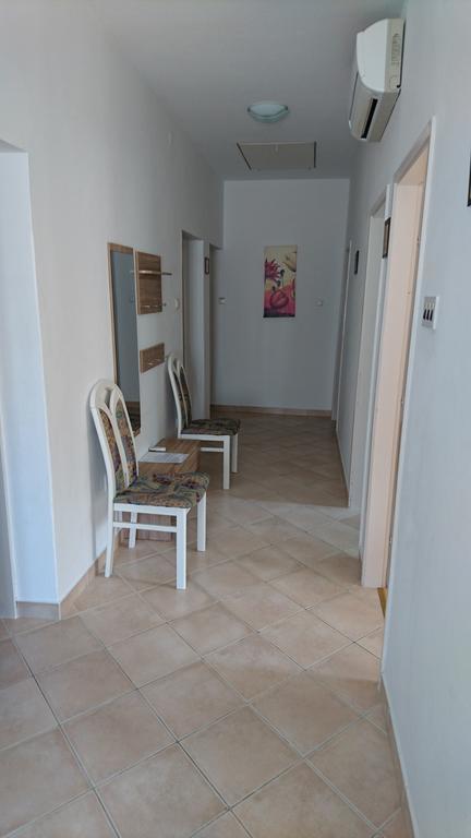 Apartments Anastazija Паг Екстериор снимка