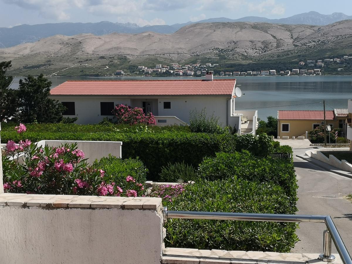 Apartments Anastazija Паг Екстериор снимка